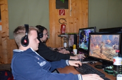 39.VulkanLAN_20141025_1823-59_k_DSC_0383