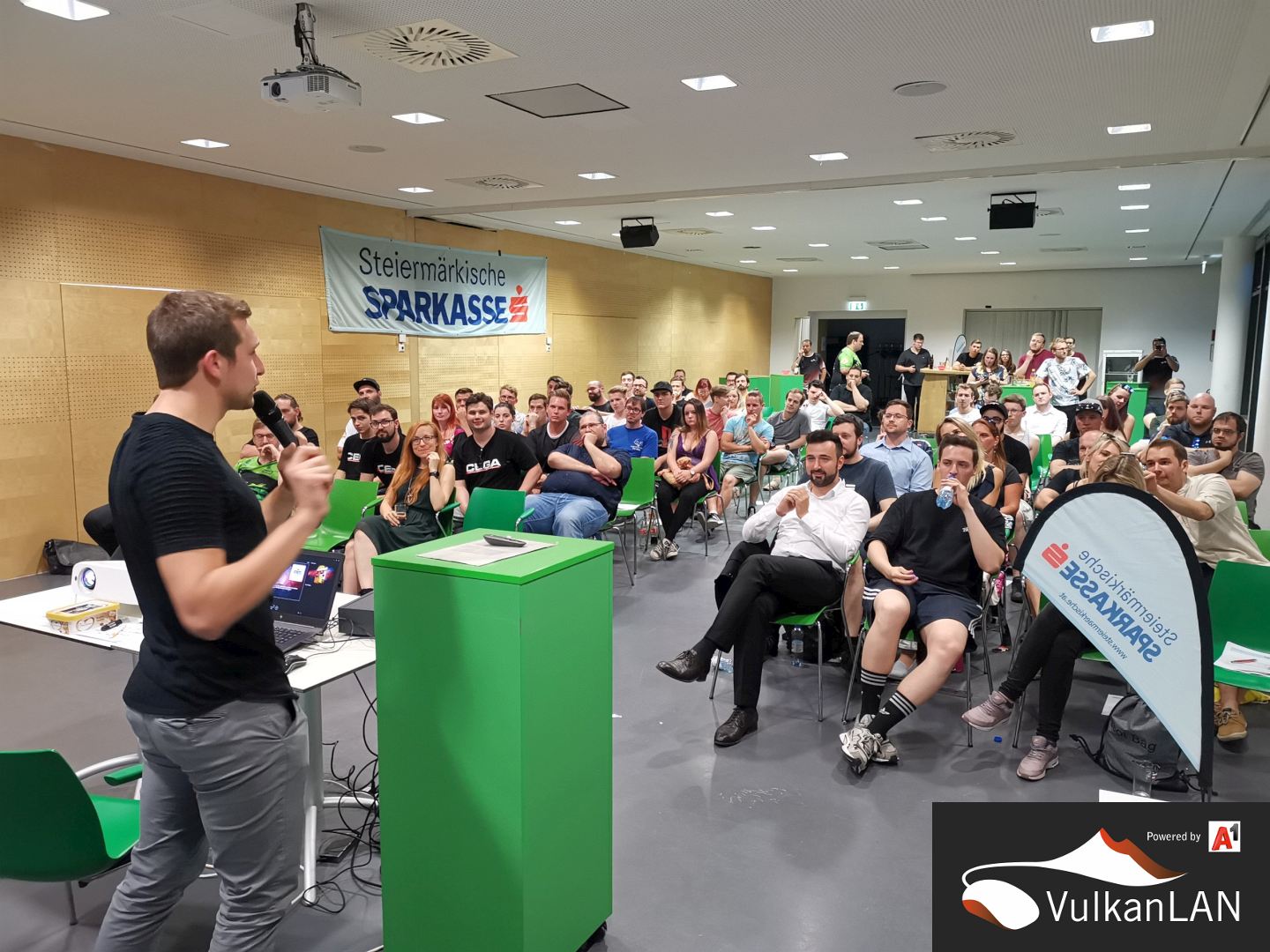 E Sport meetup Graz 20190621 2047 54 IMG 20190621 204753 2560px 1440px